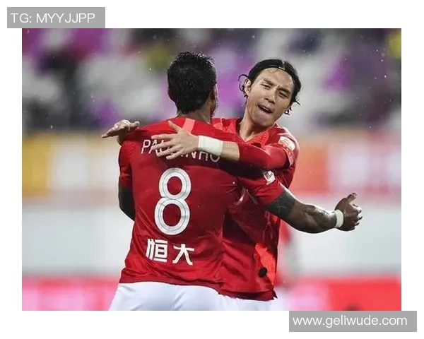 上海足球队在洲际杯积分榜上以63分稳居第一名展现强劲实力