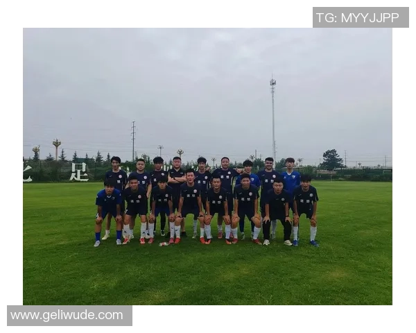 激情燃烧的绿茵场足球运动标语激励我们追逐梦想与荣耀