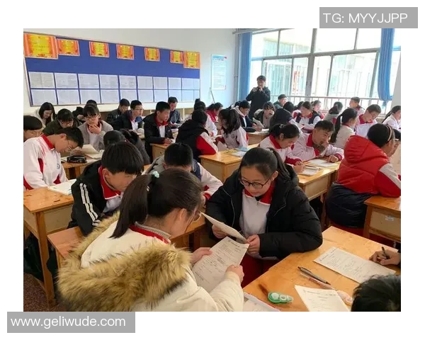 足球李家乐的成长之路与梦想追逐的精彩故事